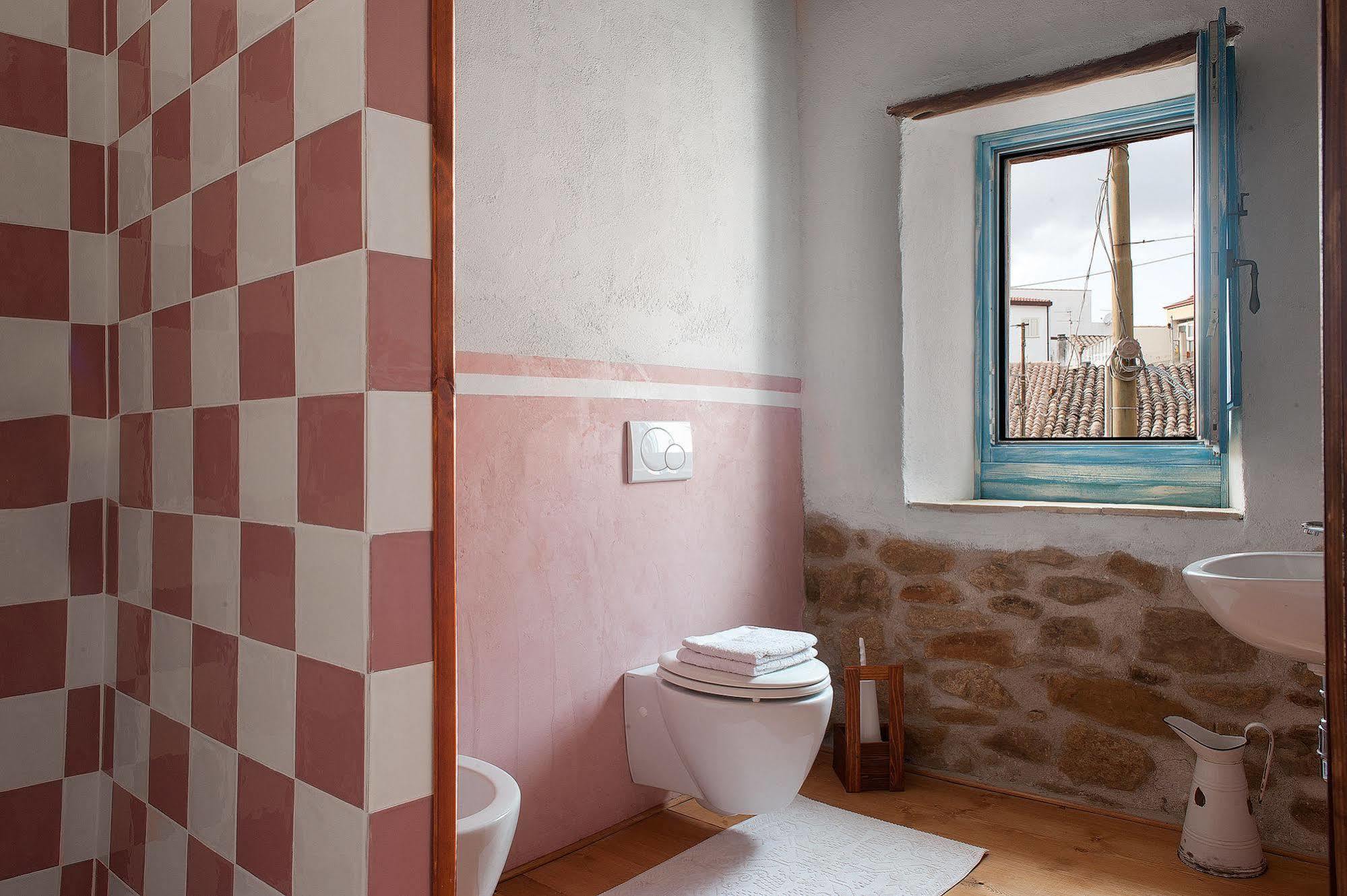 Domu Antiga Bed & Breakfast Gergei Ngoại thất bức ảnh